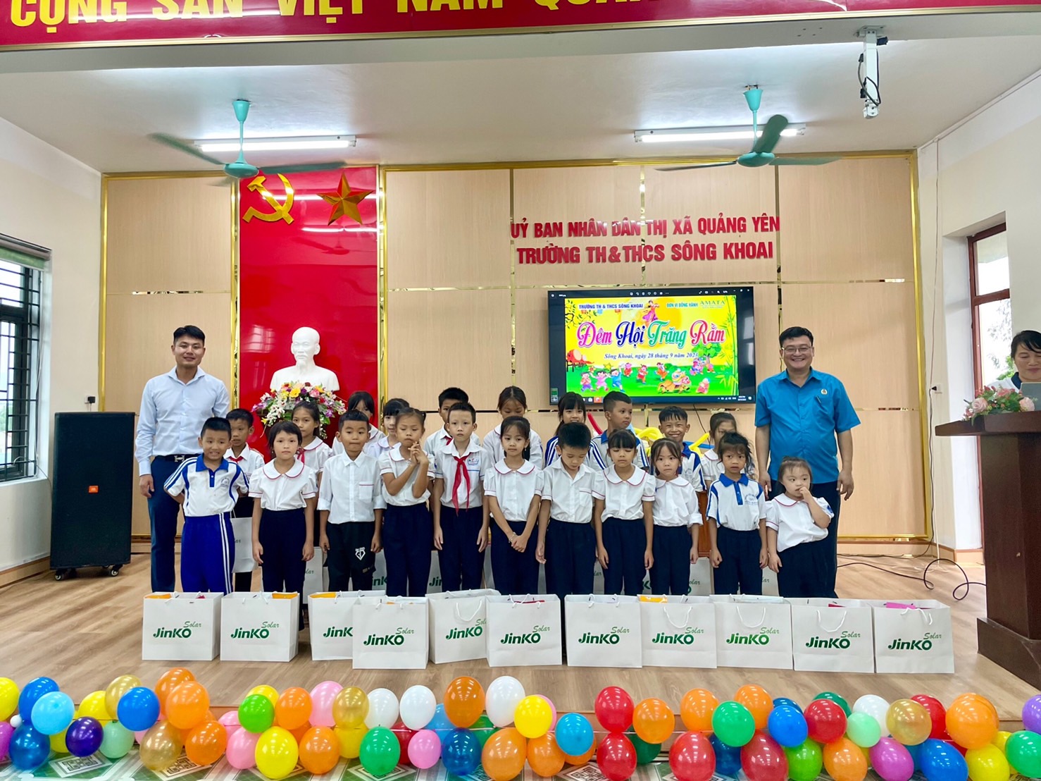 AMATA AMATA Brings Joy During Vietnam's MidAutumn Festival